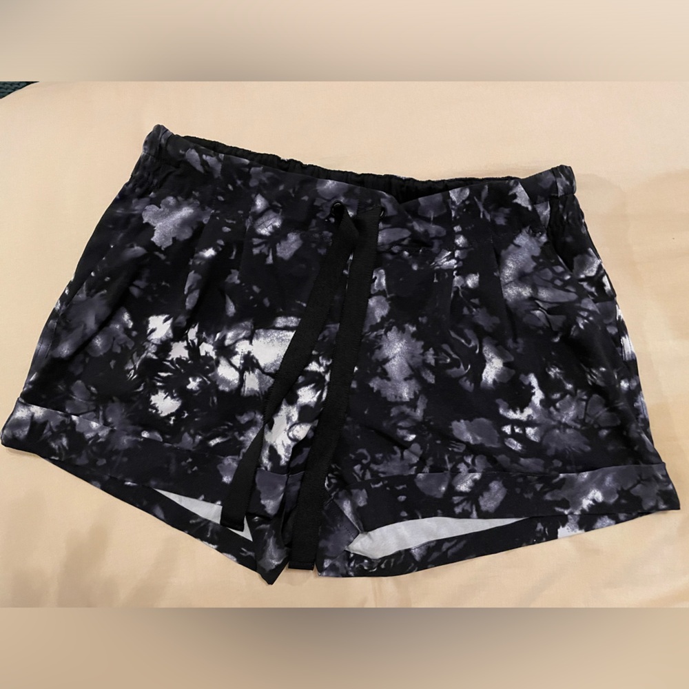 Lululemon Cuffed Shorts